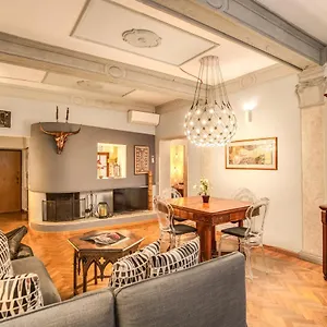 https://governo-vecchio-rome-00186.it-romehotels.com