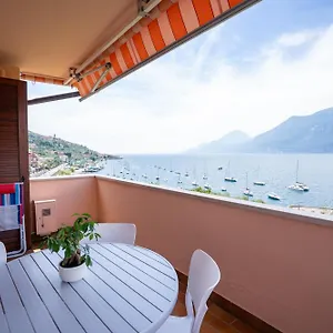 https://beths-house-le-vele-brenzone.hotelinveneto.com